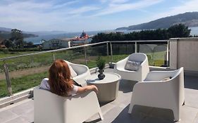 A Neida Casa con terraza con vistas al mar